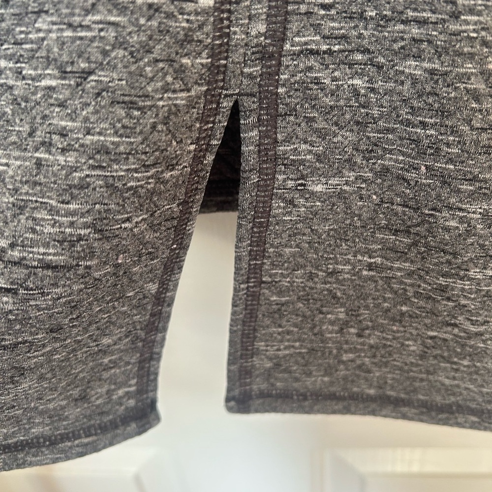 Puma Women's Gray Quarter-Zip Pullover Warm Cell Technology Size Medium - Picture 6 of 7